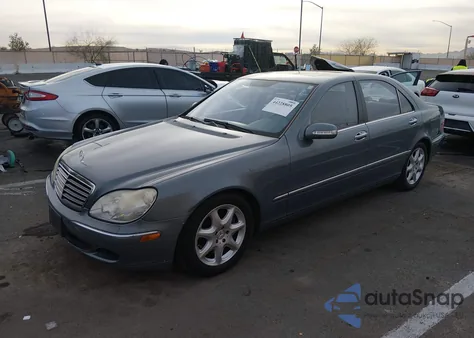 2004 Mercedes-Benz S 500 4Matic z USA, uszkodzony, nr VIN WDBNG84J64A414420